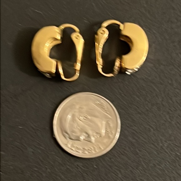 Vintage Designer Christian Dior Gold Crystal Clip On Runway Earrings - Picture 11 of 12